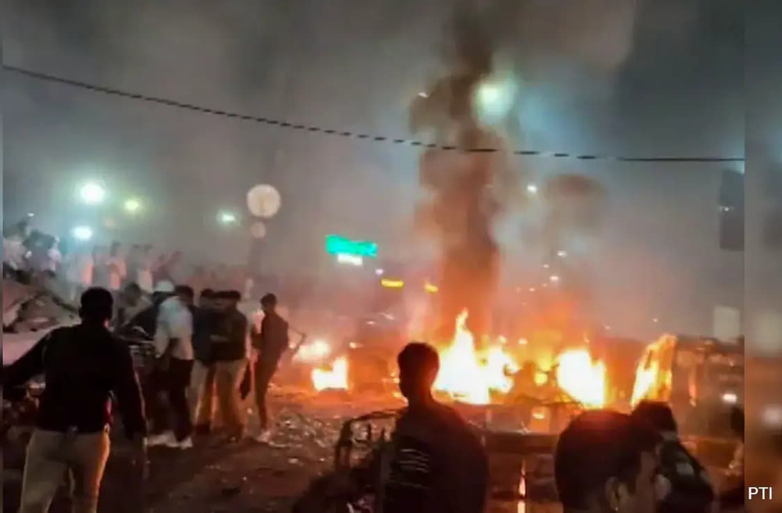 Security forces demolish the house of accused in Delhi blast; two Kashmiri doctors detained in Uttar Pradesh